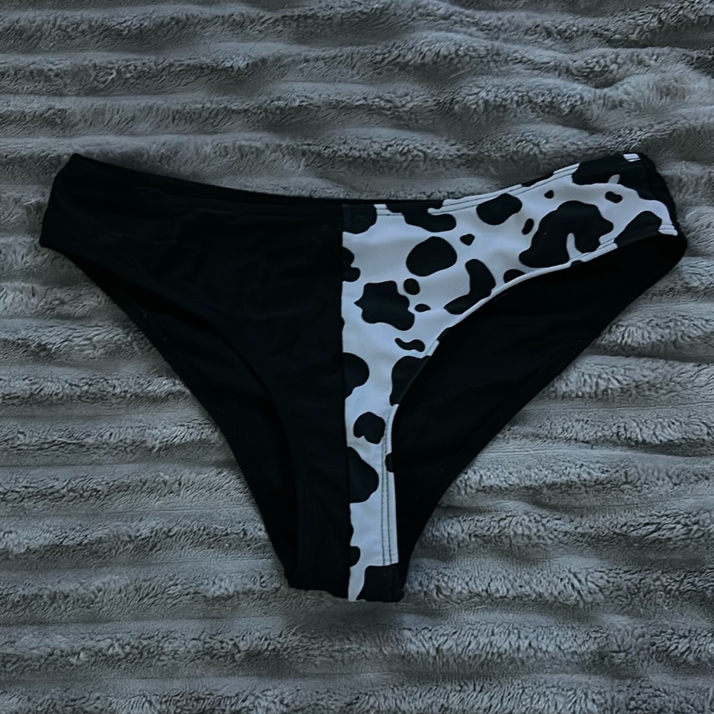 ☑️Size Xs Amazon swimsuit bottoms